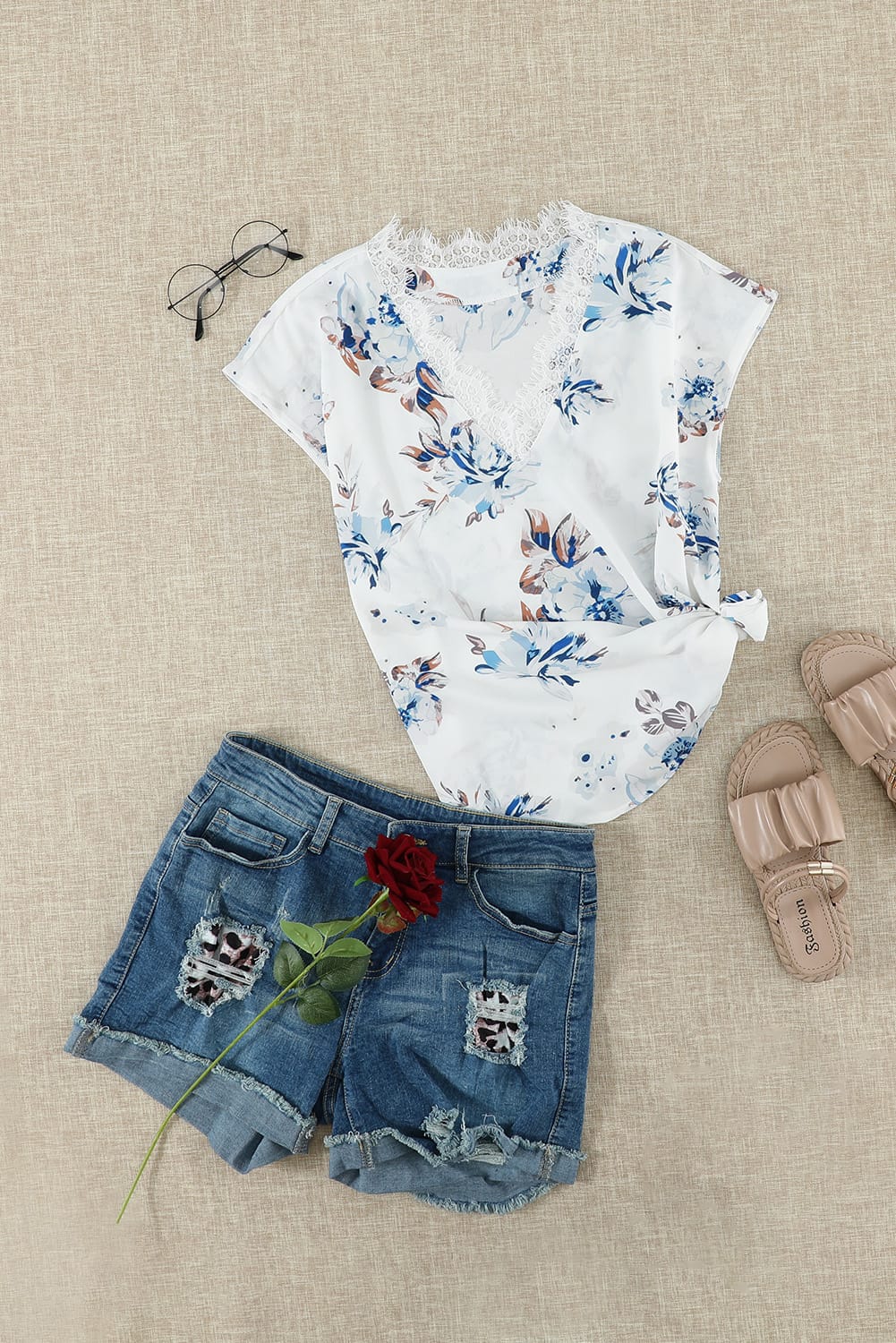 White Floral Scalloped V Neck Short Sleeves Top-8