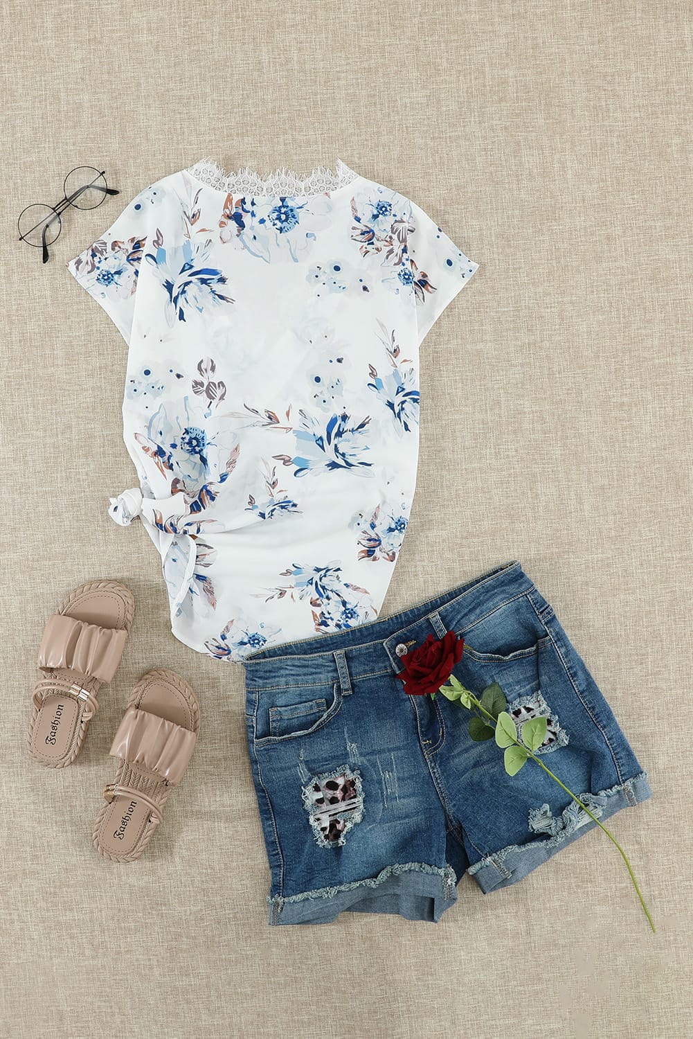 White Floral Scalloped V Neck Short Sleeves Top-9