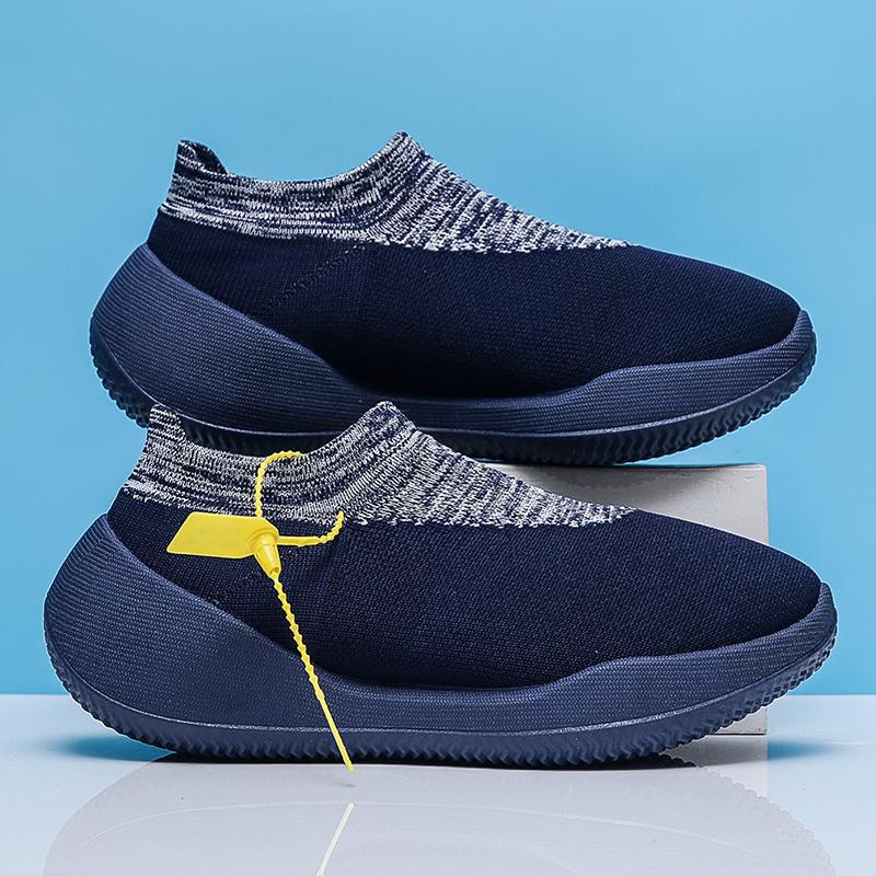 Cross-border men's shoes 2022 new flying woven breathable socks shoe cover foot trend one pedal casual sports shoes coconut shoes