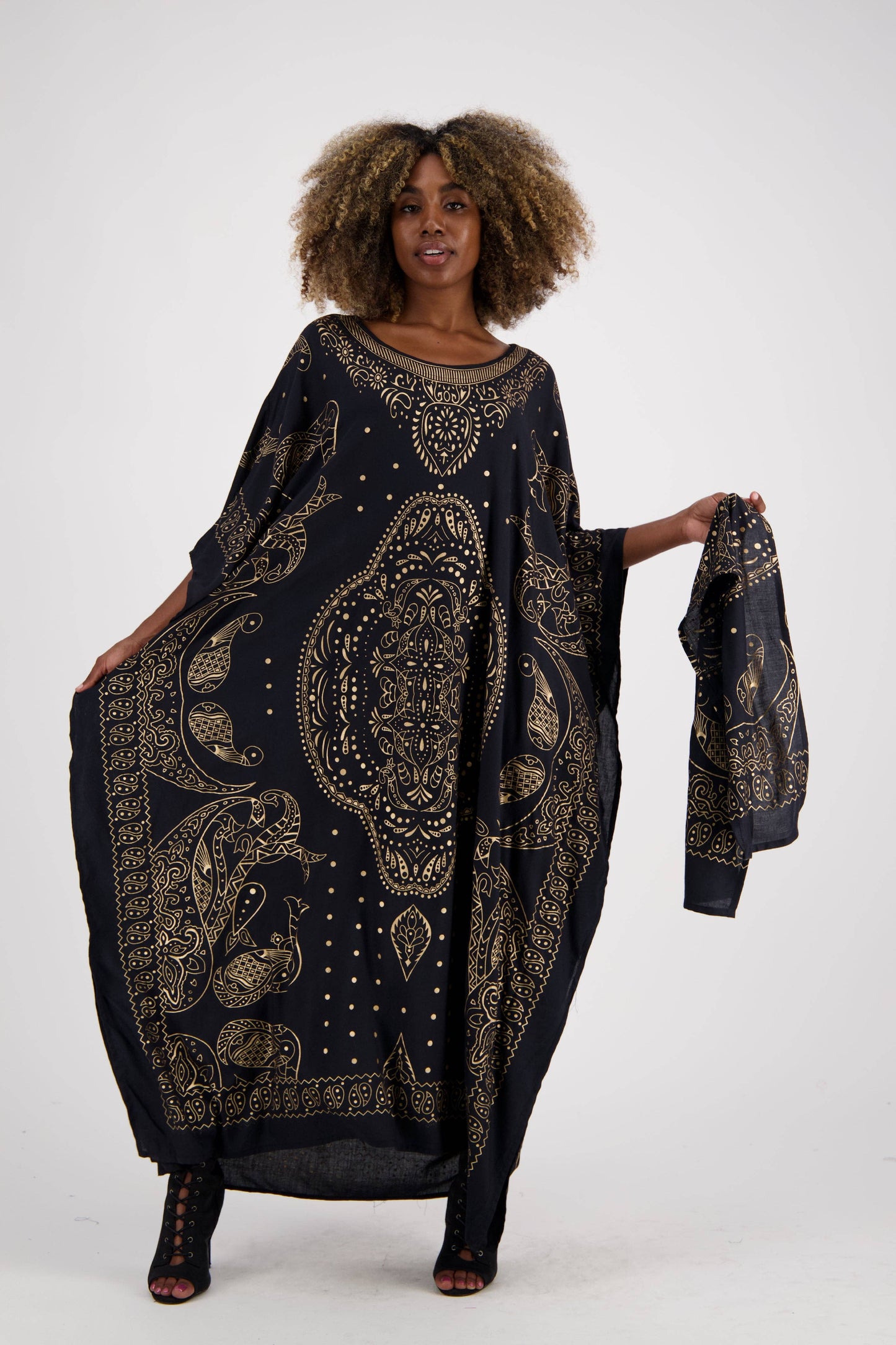 Geometric Print Kaftan KAF-1040: Assorted / One Size Fits Most