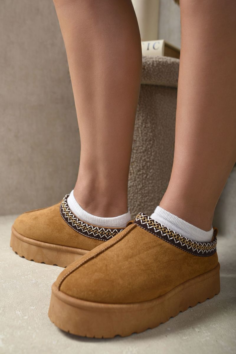 Aztec Detail Low Ankle Platform Slipper Boots