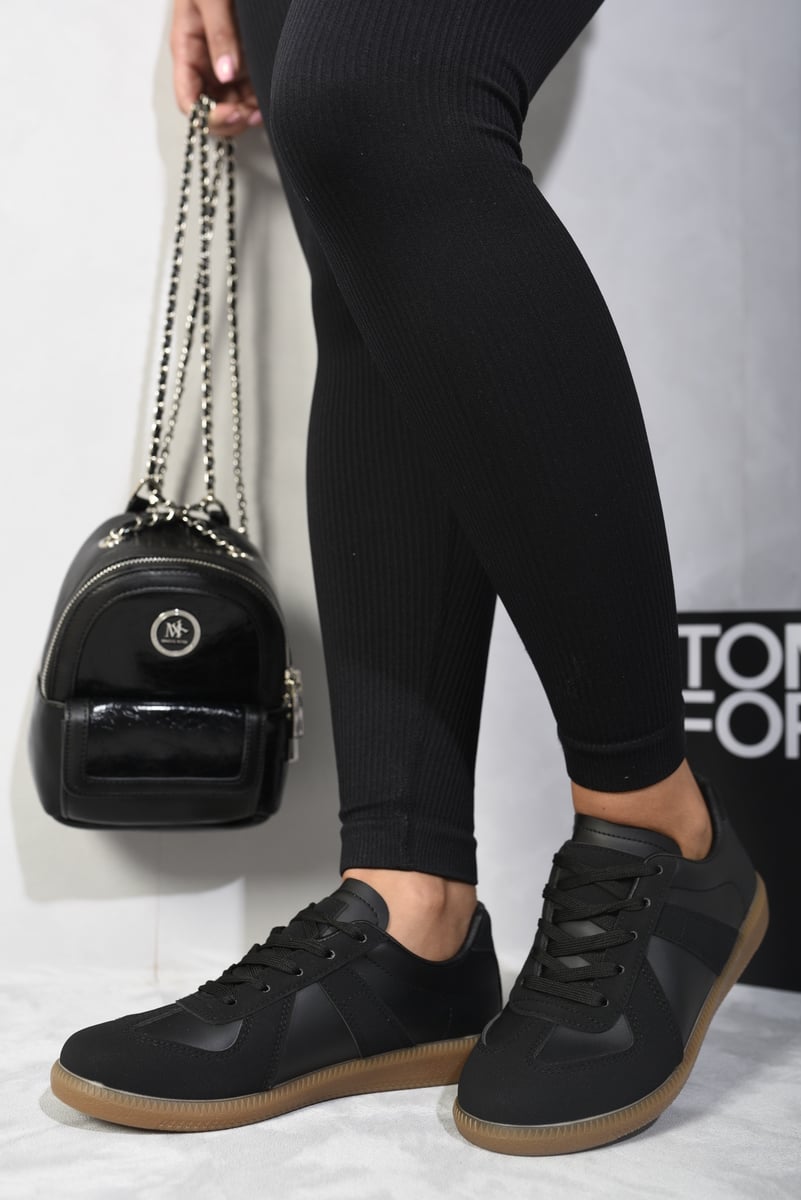 Low Top Lace-Up Trainers-5