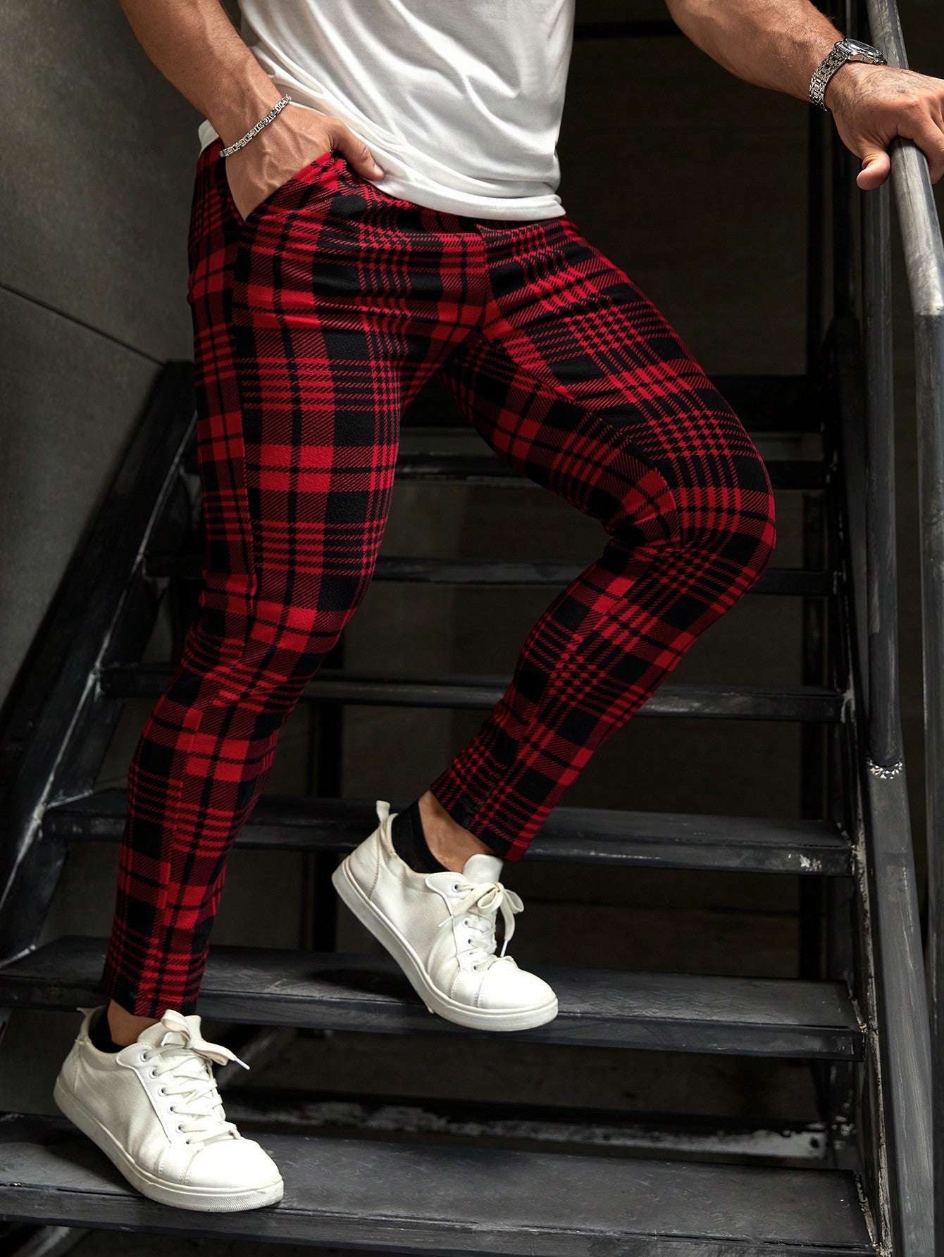 Manfinity Homme Men Plaid Print Drawstring Waist Trousers